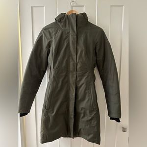 The North Face green down jacket xs